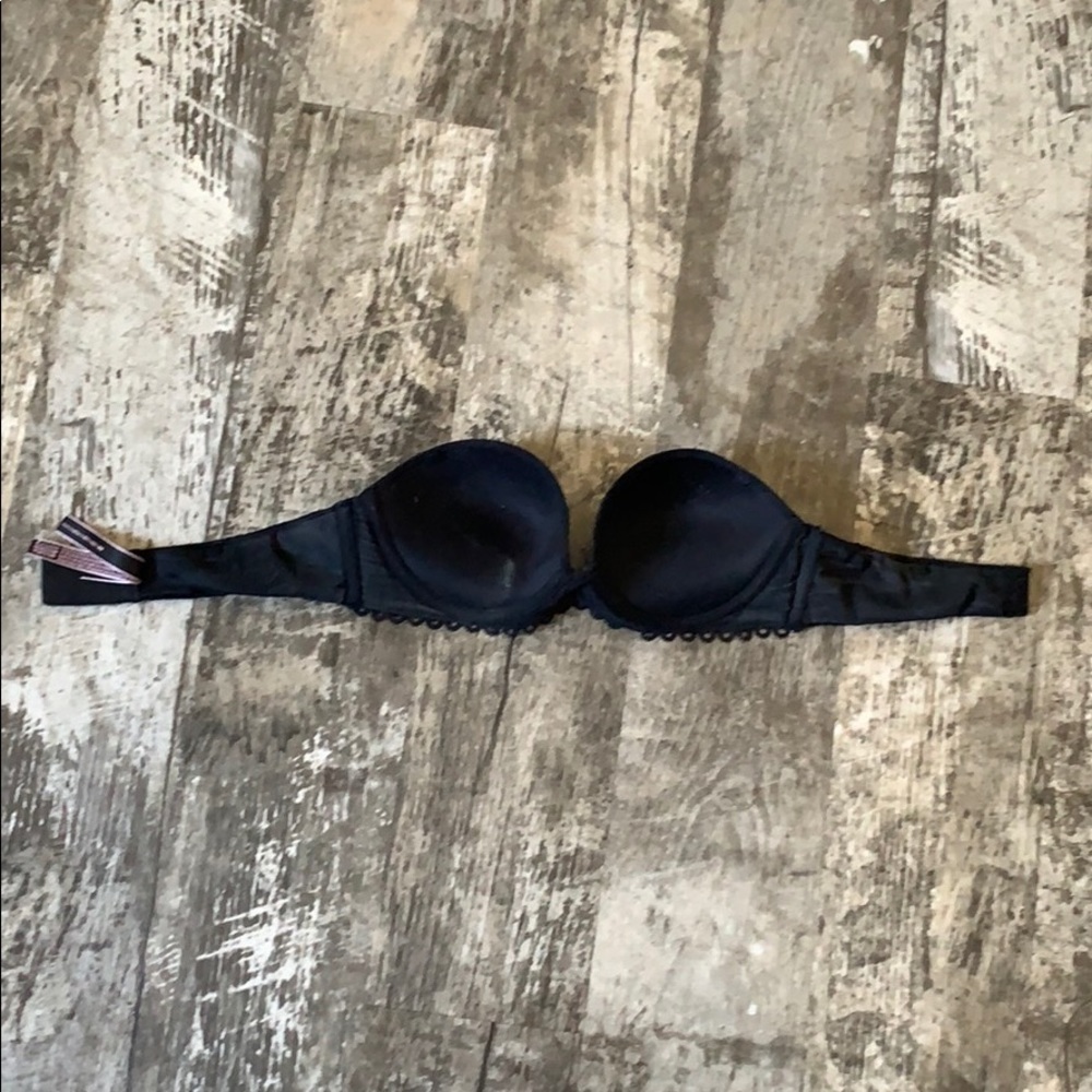 STRAPLESS VICTORIA’S SECRET BRA - Picture 2 of 3